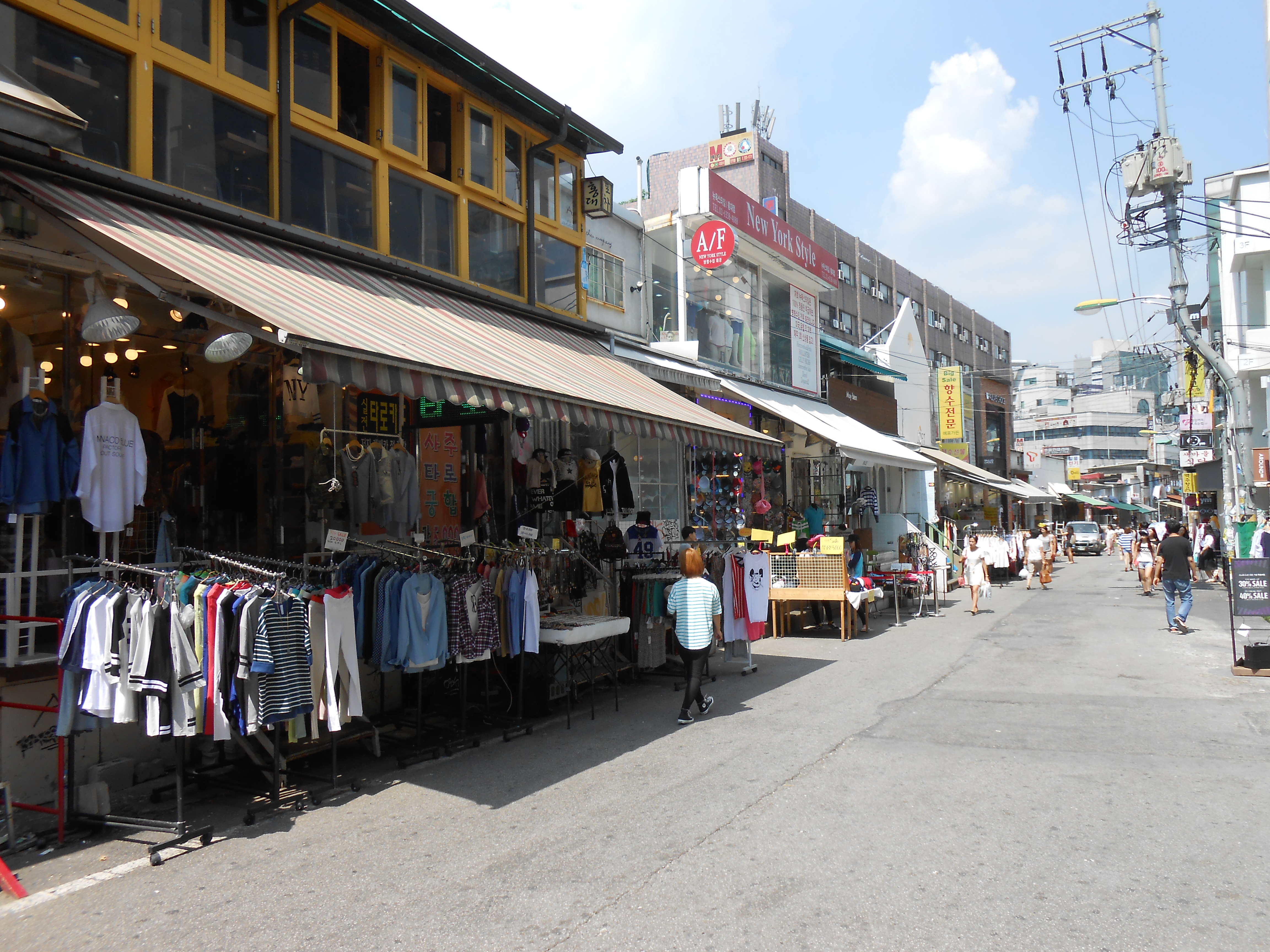 Hongik University(Hongdae)