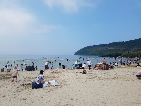 Hamdeok Beach