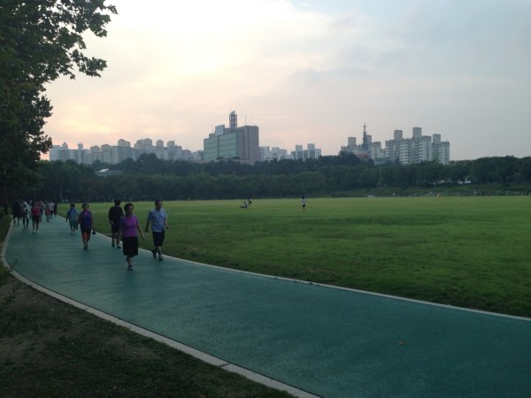 Boramae Park