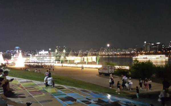 Yeouido Han River Park